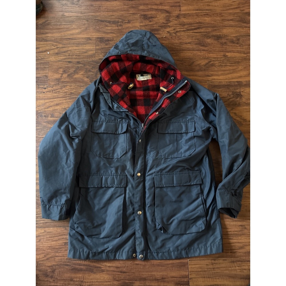 LL Bean Baxter State Parka Will Buffalo Plaid Lined USA Made. Large